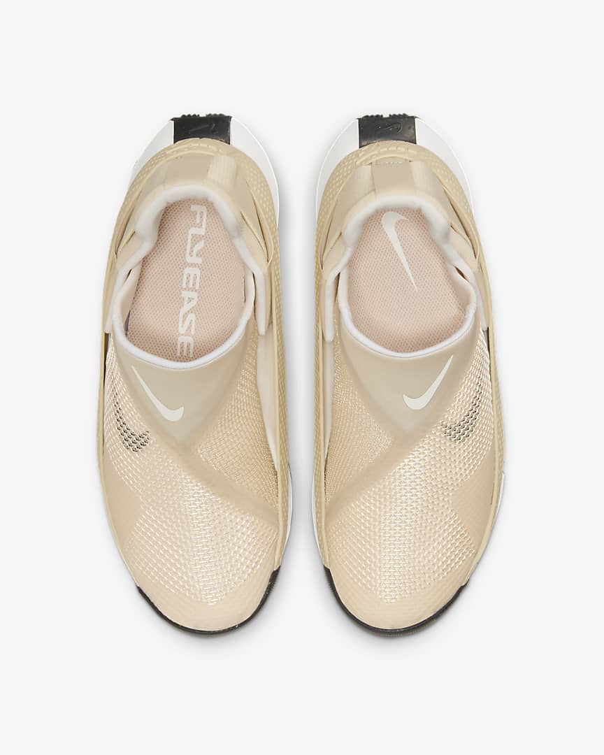 Nike Go FlyEase Schuhe anziehen ohne Hände